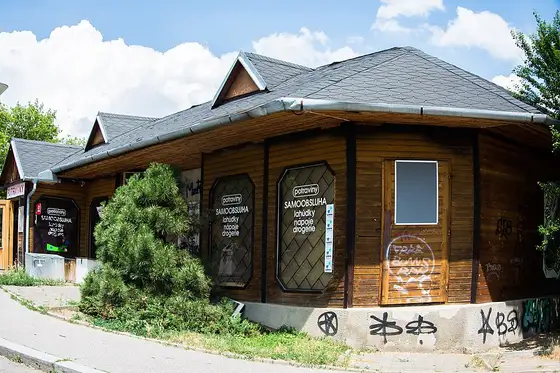 Shops and services – Obřany