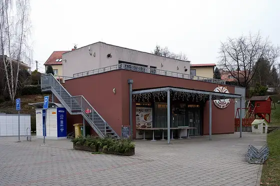 Shops and services – Plesná